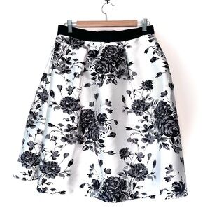 Closet London Black White Floral Jacquard A-line Full Knee Length Skirt Size 10
